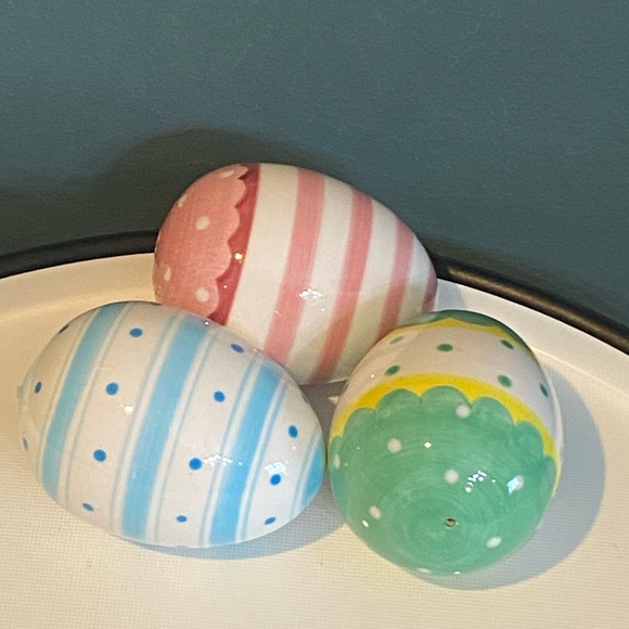 Set of 3 Ceramic Easter Eggs with stripes and polka dots - Picture 2 of 3